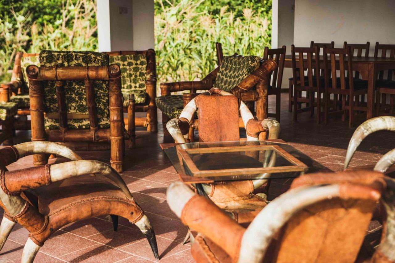 Bees Mouth Gambia Hotel Sanyang Exterior foto